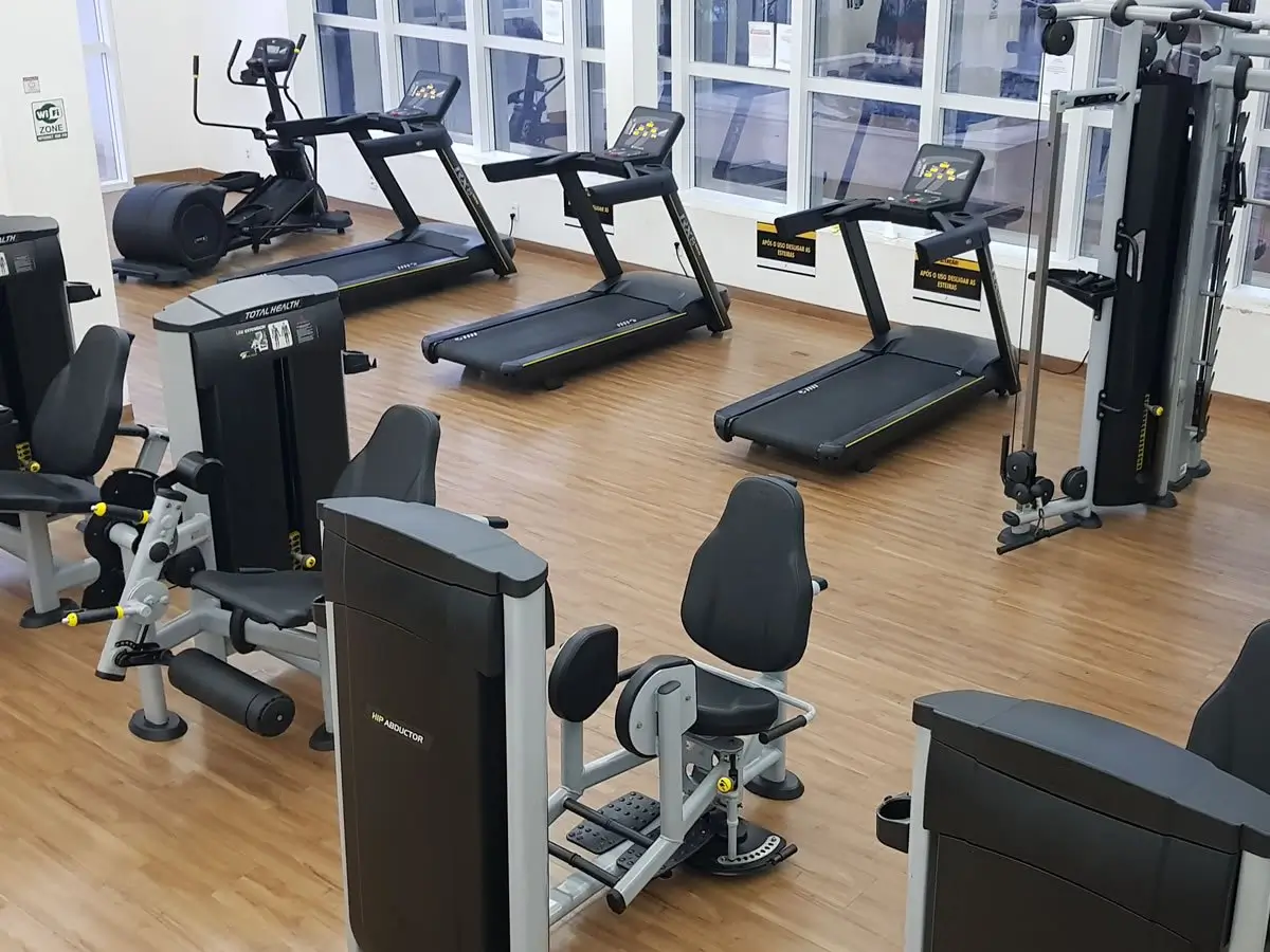 Benefícios Psicológicos da Musculação no SESC Benefícios Psicológicos da Musculação no SESC