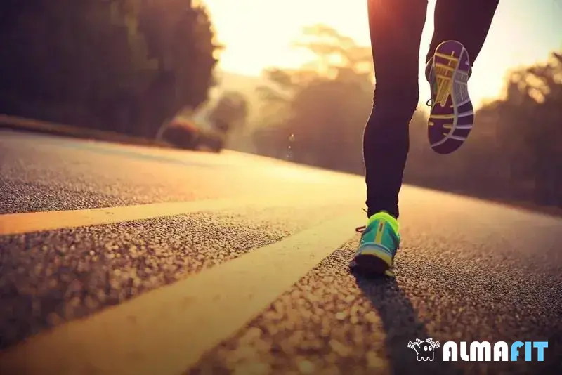 A importância da caminhada moderada para a prevenção de doenças A importância da caminhada moderada para a prevenção de doenças