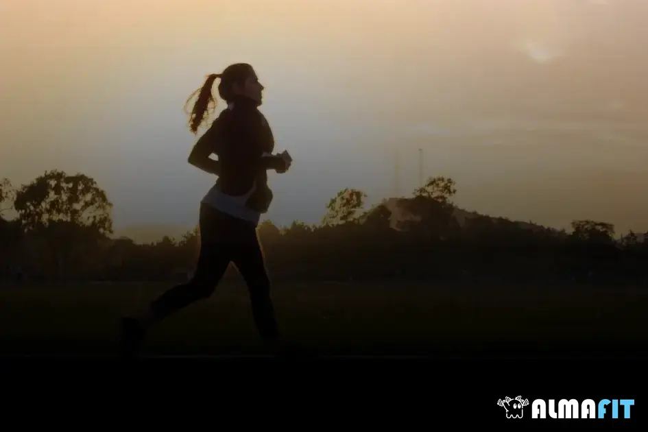 Benefícios da caminhada de 10km para a saúde Benefícios da caminhada de 10km para a saúde