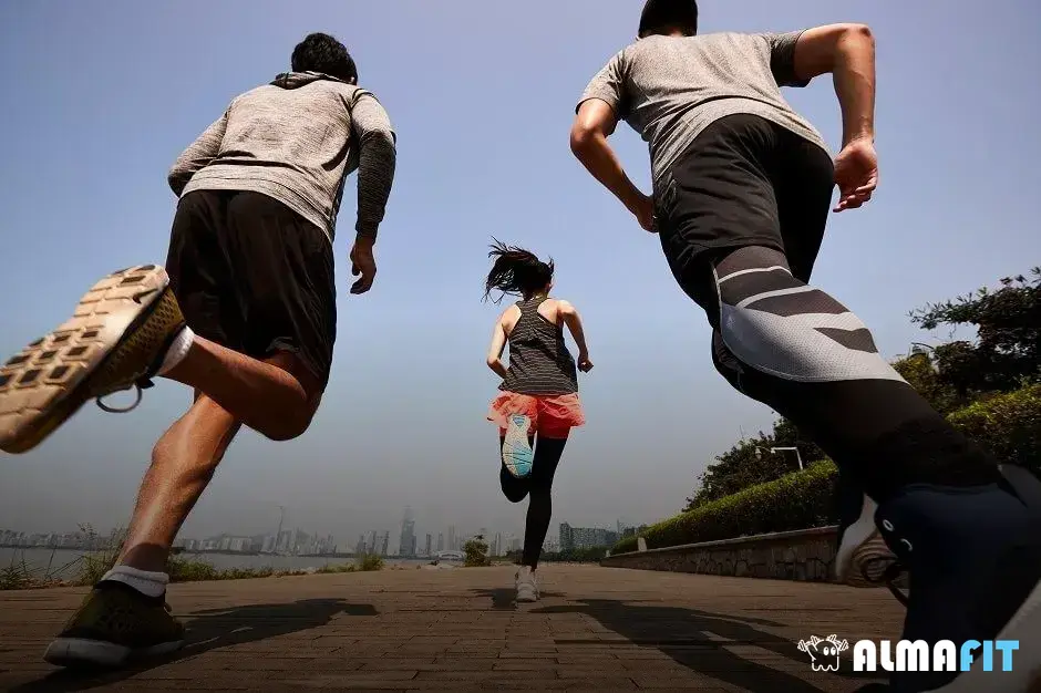 Benefícios da caminhada para a saúde física e mental Benefícios da caminhada para a saúde física e mental
