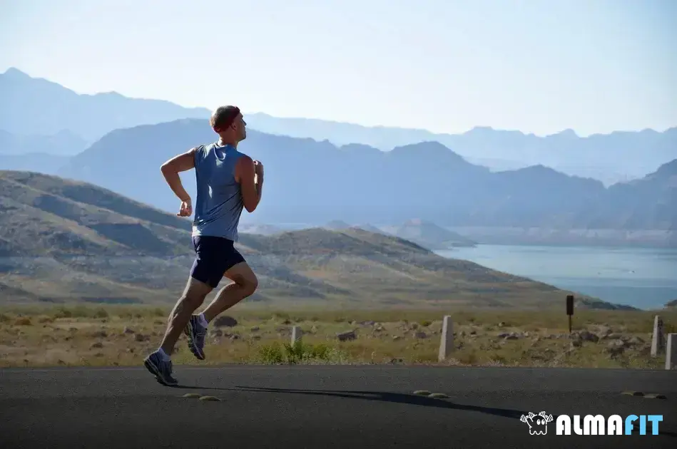 Como combinar a caminhada com outros exercícios para potencializar os resultados Como combinar a caminhada com outros exercícios para potencializar os resultados