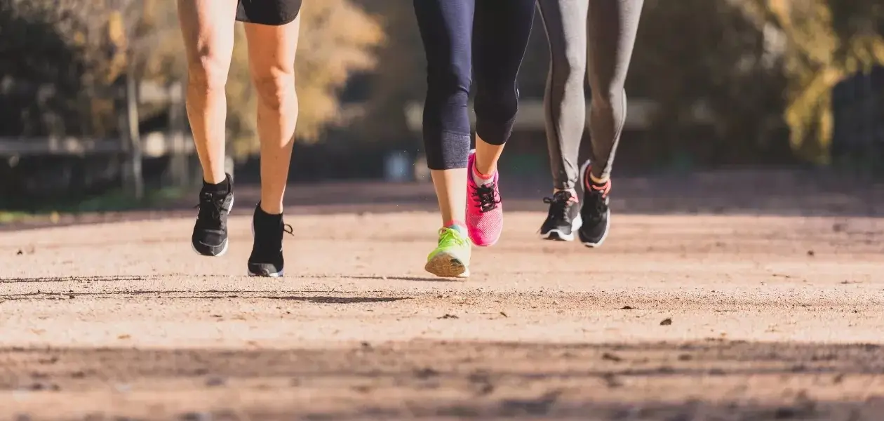 Como escolher o calçado adequado para caminhar com conforto e segurança Como escolher o calçado adequado para caminhar com conforto e segurança