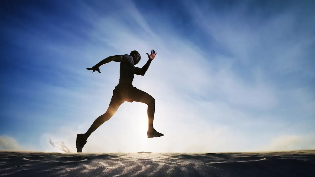 Dicas para começar a caminhar de forma segura e eficaz, incluindo o uso de roupas e calçados adequados Dicas para começar a caminhar de forma segura e eficaz, incluindo o uso de roupas e calçados adequados