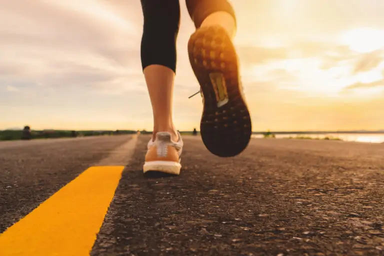 Dicas para iniciar sua caminhada da fé e manter-se motivado ao longo do percurso Dicas para iniciar sua caminhada da fé e manter-se motivado ao longo do percurso
