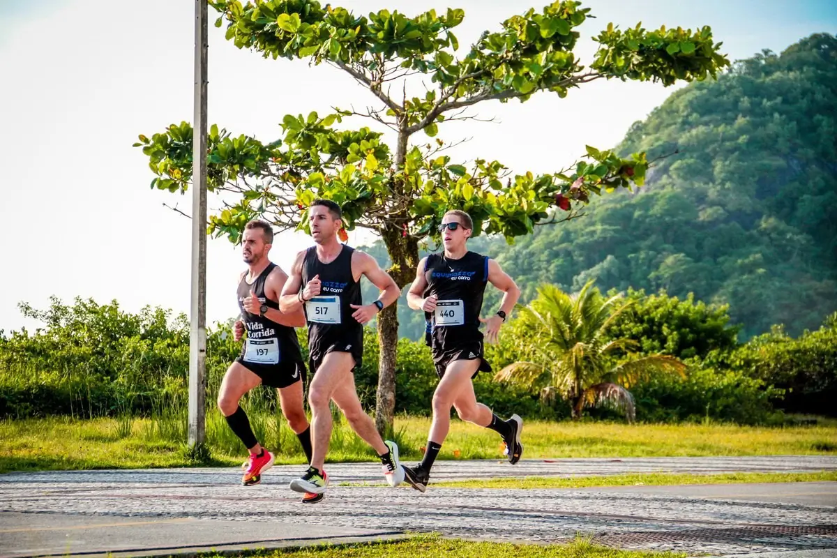 Dicas para iniciar uma caminhada longa com segurança Dicas para iniciar uma caminhada longa com segurança