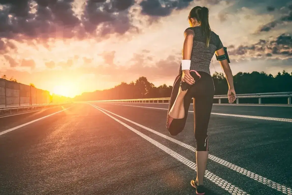 Equipamentos necessários: lista dos itens essenciais para uma caminhada, como roupas adequadas e calçados confortáveis. Equipamentos necessários: lista dos itens essenciais para uma caminhada, como roupas adequadas e calçados confortáveis.