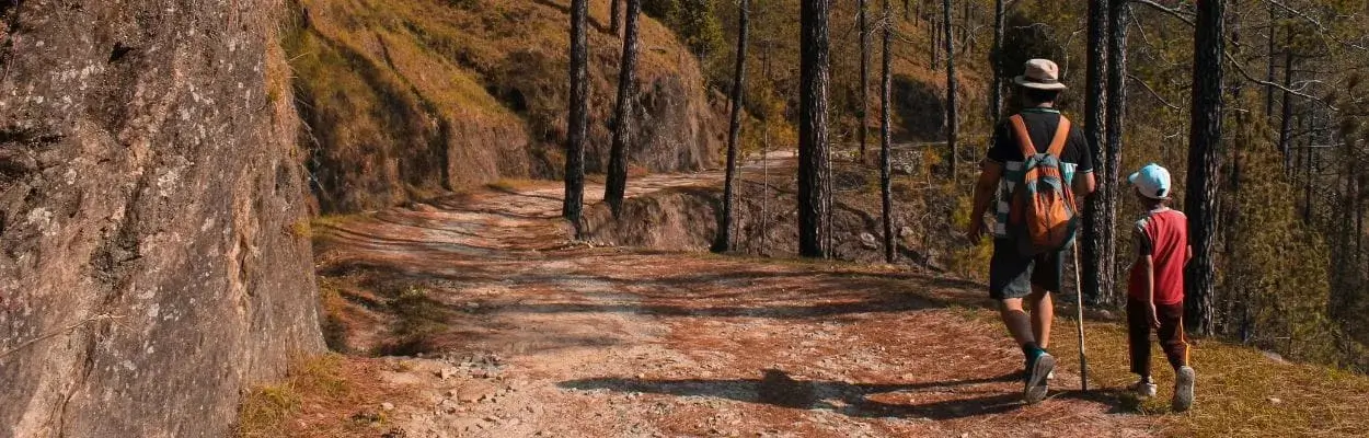 Introdução à prática da caminhada como forma de turismo e lazer Introdução à prática da caminhada como forma de turismo e lazer