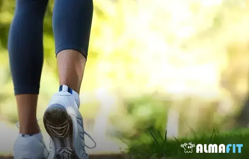 Os benefícios da caminhada após o almoço para a saúde Os benefícios da caminhada após o almoço para a saúde